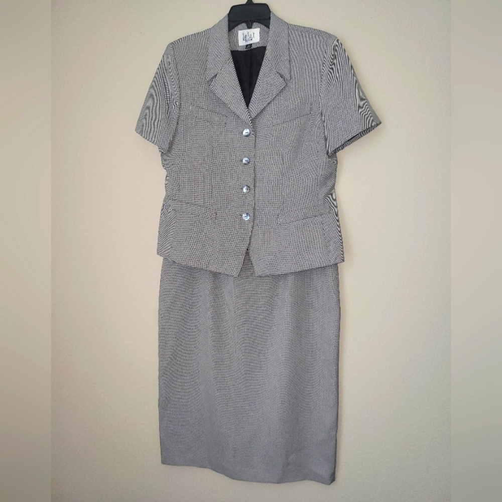 Le Suit 2 PC suit long skirt Petite 14